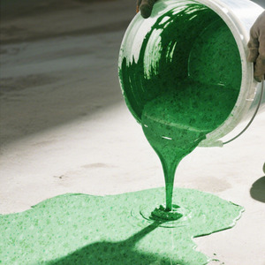 Peinture de sol en résine époxy antidérapante et imperméable pour garage et parking - Product Image 6