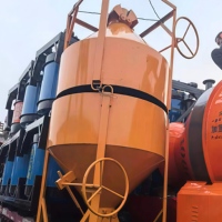 Grue à tour de levage YUNYANG avec trémie en forme de bateau pour chantier de construction, rouge, godet à béton de 1,5-2 mètres cubes, 15 m/h, facile à utiliser