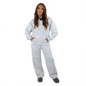 Ensemble de survêtement 2 pièces gris en polaire pour femme, coupe ample, à capuche, décontracté, manches longues, motif croisé gaufré - Product Image 1