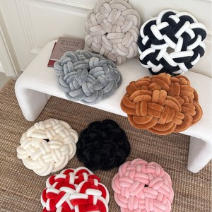 Décor à la maison bureau canapé décoration doux velours noeud boule <span class=keywords><strong>oreiller</strong></span> haute qualité fait à la main oreillers décoratifs - Product Image 2