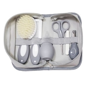 Kit de herramientas de cuidado <span class=keywords><strong>para</strong></span> <span class=keywords><strong>bebés</strong></span>, bolsa de almacenamiento portátil, cepillo <span class=keywords><strong>para</strong></span> <span class=keywords><strong>bebés</strong></span>, peine redondo, cortauñas seguro, tijeras, <span class=keywords><strong>lima</strong></span> de uñas <span class=keywords><strong>para</strong></span> <span class=keywords><strong>recién</strong></span> <span class=keywords><strong>nacidos</strong></span> - Product Image 1