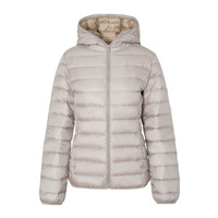 Veste d'hiver légère et courte pour femme, en duvet de canard blanc, à capuche, avec doublure côtelée en nylon, légère et chaude, en stock, vente en gros OEM/ODM
