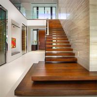 Escalier flottant design avec support en acier robuste pour maisons modernes