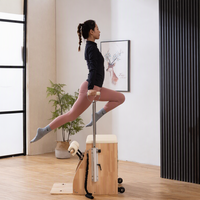 Vinique Fitness Ensemble de studio Pilates commercial en chêne 5 pièces : Reformer, Cadillac, Ladder Barrel, Arc, Wunda Chair – Durable
