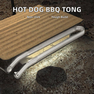 <span class=keywords><strong>Pince</strong></span> <span class=keywords><strong>à</strong></span> hot-dogs en acier inoxydable avec roues tournantes, nouvelle tendance pour le barbecue, <span class=keywords><strong>pince</strong></span> <span class=keywords><strong>à</strong></span> retourner les <span class=keywords><strong>saucisses</strong></span>, pour la maison - Product Image 2