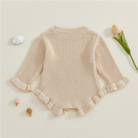 Quantité minimale de commande bas couleur personnalisée fabricant infantile bébé vêtements coton tricot bébé fille combinaison à manches longues à volants garniture enfants barboteuse