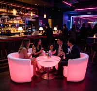 Ensemble de mobilier moderne lumineux LED à couleurs changeantes, comprenant un fauteuil, une barre lumineuse, un couvercle de pot et un siège de loisirs extérieur étanche pour sous-sol