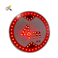 Panneau de signalisation de hauteur en plastique à LED solaire avec éclairage clignotant pour la sécurité routière