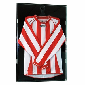 Vitrine moderne en acrylique Perspex pour chemises et maillots, avec taille personnalisable et design transparent - Product Image 4