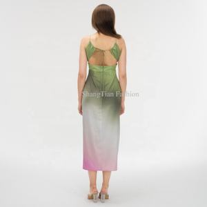 Vestido Midi de Satén con Diseño Nuevo de Fabricante, Espalda Descubierta, Fruncido en la Parte Delantera, Estilo Ombre, para Mujer - Product Image 2