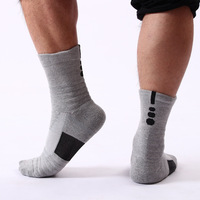 Sox Vente en gros Personnalisé Athlétique Football Cyclisme Courir Compression Elite Basketball Chaussettes de sport pour hommes