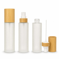 Botol Kaca Buram Transparan dengan Tutup Semprot Bambu Bentuk Pipih Kemasan Kosmetik untuk Air Esens Tersedia dalam ukuran 15ml 30ml 50ml