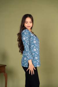 Myra Indigo Waves, Camisa de Manga Larga de Viscosa y Rayón, Sin Arrugas, de Secado Rápido, Estilo Étnico Tradicional, Ropa de Vacaciones, Ajuste Holgado, Ropa de Playa, para Fiestas - Product Image 4