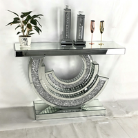 Console d'entrée moderne et minimaliste de luxe avec miroir, cloison décorative et rangement