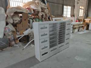 طاولة تقني الأظافر بتصميم عصري مع العديد من الأدراج، أثاث خشبي لصالونات الأظافر وورش العمل مع ضمان لمدة 8 سنوات - Product Image 4