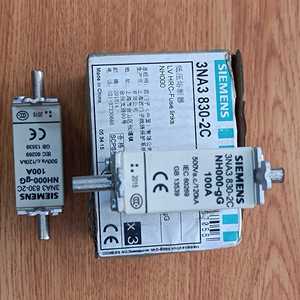 Fusible de Bajo Voltaje Carrier 3NA3 830-2C 10A para Protector de Aire Acondicionado Central - Product Image 2