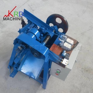 Vente directe usine : Machine automatique de filetage de tiges en bois rondes pour la fabrication de manches de balais, de balais à poils, de manches d'outils agricoles et de tiges décoratives en bois - Product Image 5