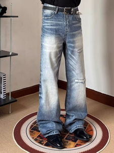 Jeans da Uomo Morbidi con Cuciture Silenziose e Dettagli, Vestibilità Larga, Fornitore Whisper - Product Image 2