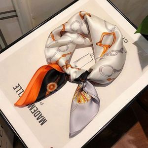 Bufandas de Satén de Seda de Poliéster para Mujer, Impresión Digital Personalizada OEM ODM, Tela de Lona, Mezclilla, Rayón y Algodón - Product Image 1