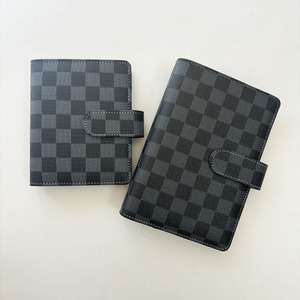 A5ปกสมุดโน๊ตหนัง PU สีทองทรงหลวมแขน A6แฟ้มลายตารางหมากรุก - Product Image 1