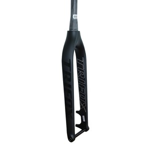 <span class=keywords><strong>Fourche</strong></span> <span class=keywords><strong>rigide</strong></span> de vélo de montagne en fibre de carbone T800 TMK200 pour freins à disque 27,5/<span class=keywords><strong>29</strong></span> pouces avec axe <span class=keywords><strong>Boost</strong></span> 15x110 mm - Légère et durable - Product Image 2