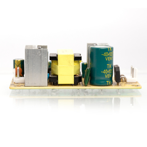 Высокопроизводительный промышленный импульсный источник питания (SMPS) 20В 3А AC/DC с выходом 36Вт, вход 180-264В переменного тока, КПД 95% - Product Image 4