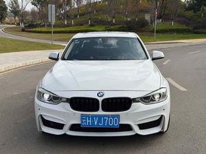 <span class=keywords><strong>BMW</strong></span> <span class=keywords><strong>Serie</strong></span> 3 2013 320Li Paquete de Diseño de Lujo, Asientos de Cuero, Faros LED, Techo Corredizo, Pantalla Táctil, Volante a la Izquierda, Interior Oscuro - Product Image 3