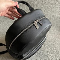 Sac à dos pour homme de grande capacité, nouveau style de sac à bandoulière de voyage, sac à dos simple pour étudiant, sac pour ordinateur portable décontracté et tendance