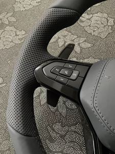Volant en cuir classique pour l'intérieur de voiture VW MK8 Touareg GTD MK7 MK6 R Line CC Jetta <span class=keywords><strong>Golf</strong></span> 7 GTI <span class=keywords><strong>GTE</strong></span> Polo pour Passat T7 - Product Image 2