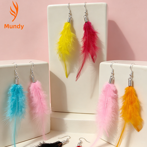 Boucles d'oreilles pendantes en plumes, 21 couleurs, directement de l'usine - Accessoires pour fêtes, style bohème vintage, festivals de musique, tenues de mariée - Product Image 5