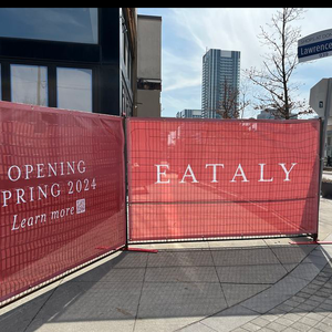 Valla resistente al agua malla banner utilizado al aire libre exhibido y sitio de construcción o vallas de campo de pelota - Product Image 6