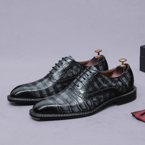 Men's handcrafted heavy-duty <b>check</b>-patterned casual shoes, made of oxford leather and genuine leather for business wear - Product Image 1