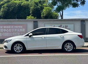 Verano Ingrosso 2019 Buick Berlina 4 porte 5 posti Usata 220t Doppia Frizione Edizione Lusso Benzina di Seconda Mano - Product Image 3
