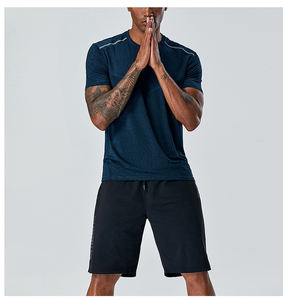 Top Embroidery Breathable Manufacturer Custom logo Knitted Sporty Reflective <b>Stripe</b> Quick Dry Fitness Gym <b>T</b>-<b>Shirts</b> Sports <b>Men</b> - Product Image 3