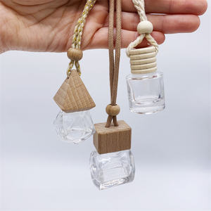 Difusor de Aromas para Auto de Alta Calidad, Botellas Colgantes de Madera con Tapas de Diferentes Formas, Accesorios para Vehículos - Product Image 3