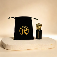 Vente en gros de flacons en verre noir personnalisés avec logo, 3 ml, 6 ml, 12 ml, pour huile de parfum arabe Oud Musk, flacon à bille avec pochette en velours