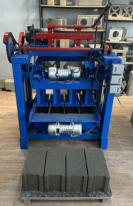 Macchina per la Produzione di Mattoni 4-35 con Forte Adattabilità alle Materie Prime, Molto Richiesta nelle Palau, Macchina per Blocchi di Cemento - Product Image 4