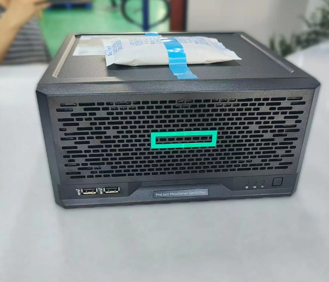 HPE HPe MicroServer Gen10 Plus Intel Xeon Home Mini Tower Server