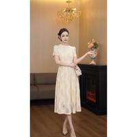 Robe longue d'été style français taille haute cintrée en polyester, chic et élégante pour soirée mondaine, une pièce