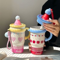 Gobelet isotherme en acier inoxydable de grande capacité au design de dessin animé, poignée pratique et paille, gobelet à eau classique de luxe pour garçons et filles