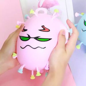 Nueva llegada al por mayor TPR <span class=keywords><strong>gusano</strong></span> babosa LED lindo juguete peludo intermitente estrés bola juguete iluminar puntiagudo estrés globo bola blanda - Product Image 4