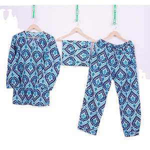 Ensemble de pyjama pour femme en satin de coton 100% respirant, imprimé bleu, taille élastique, manches longues, coupe décontractée, rose - Product Image 1