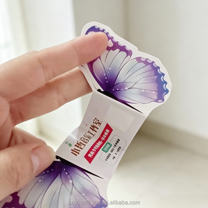 Carte pliante papillon pour bon de réduction de salon de manucure et spa, impression avec pelliculage mat, logo personnalisé, couleur intégrale, en stock, qualité supérieure - Product Image 3