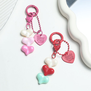 Bán Buôn Hình Trái Tim Nhựa Kim Loại Thẻ Keychain Cho Cho Tình Yêu Mặt Dây Chuyền Đính Cườm Đồ Trang Sức Phụ Kiện Cho Túi Ngọt Trang Trí - Product Image 3