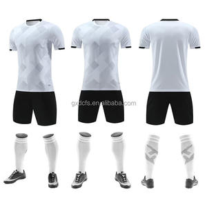 Conjunto <span class=keywords><strong>de</strong></span> Uniforme <span class=keywords><strong>de</strong></span> Fútbol Personalizado 26, para Adultos, Entrenamiento Deportivo en Equipo, Competición Profesional, Servicio OEM, Jersey <span class=keywords><strong>de</strong></span> Cuello Redondo y Manga Corta - Product Image 3