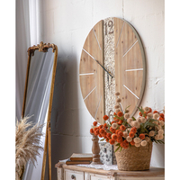 Horloge murale rustique ronde de luxe avec esthétique en bois vieilli et ferme pour les acheteurs de décoration intérieure en gros à la mode