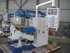 Machine de fraisage CNC verticale universelle à 3 axes à servomoteur automatique de haute précision pour la découpe des métaux - Product Image 4
