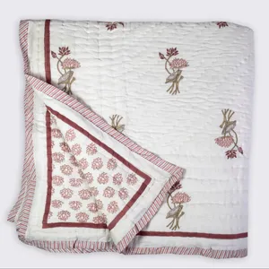 Traditionnel célèbre Jaipuri beau imprimé floral en blanc et rose Jaipuri Rajai couette coton léger produit en vrac