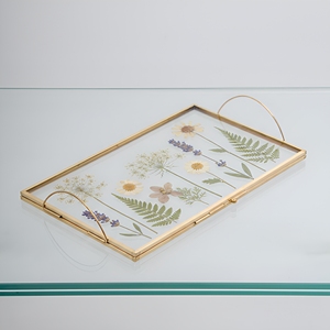 Plateau de service décoratif multifonctionnel en métal, artisanat moderne innovant avec double verre et fleurs pressées, idéal pour la maison et les mariages - Product Image 1