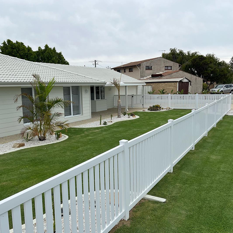 Modern Aluminium Vertical Blade Slat Fence